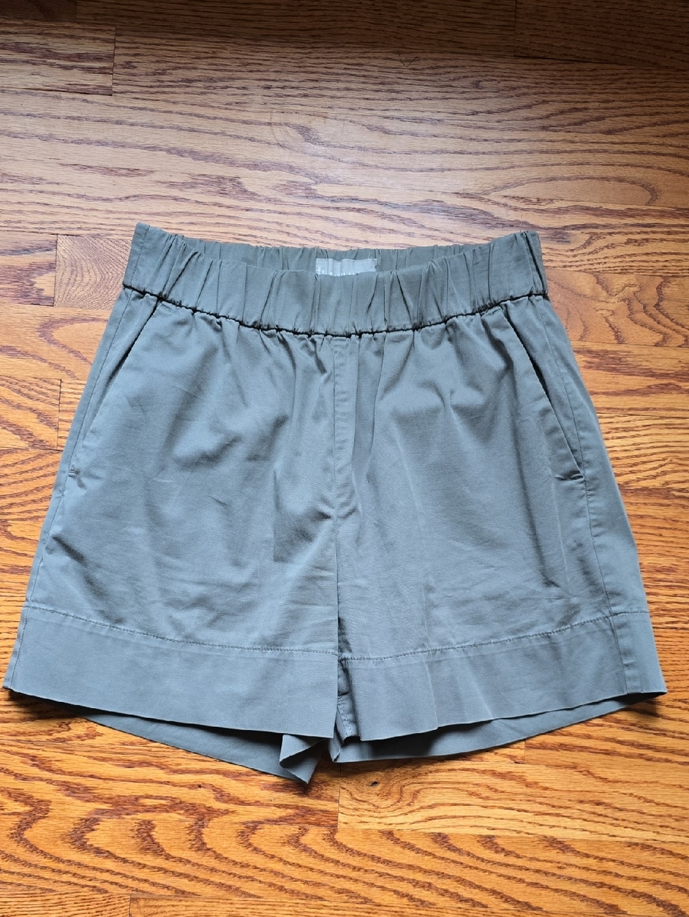 Everlane The Easy Short | Green Fatigue | Size 2